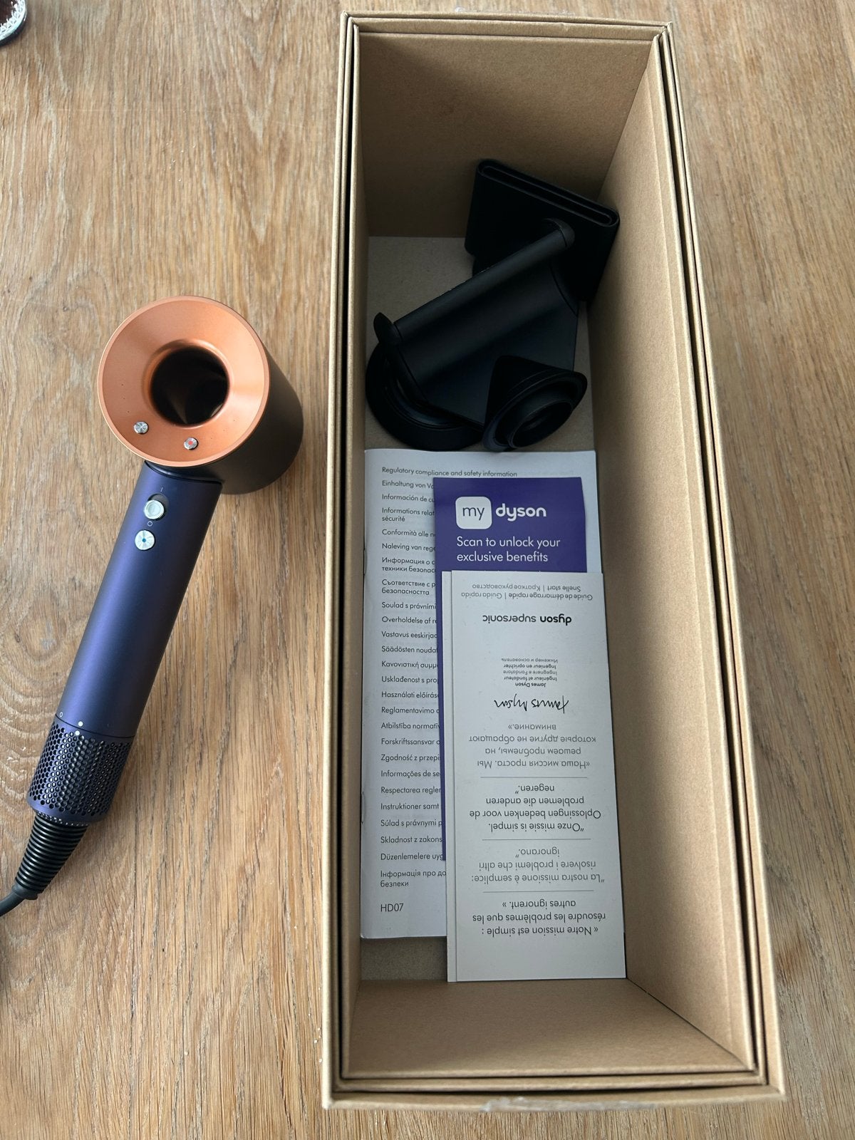 Dyson Supersonic Föhn met doos en 3 accessoires, Ophalen of Verzenden, Zo goed als nieuw, Haarverzorging