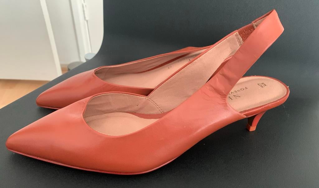Mooie, weinig gedragen pumps, mt 8, extra wide., Ophalen of Verzenden, Zo goed als nieuw, Overige kleuren
