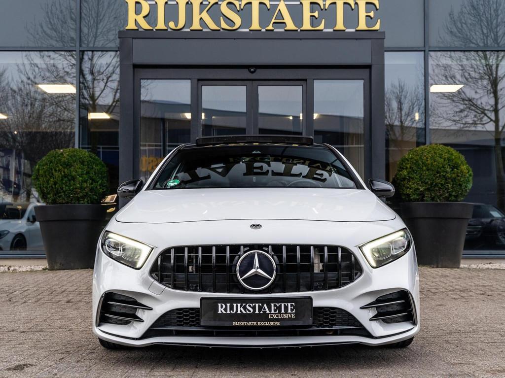 Mercedes A-klasse A200 AMG|PANO|CAMERA|18'|CARPLAY|SFEERVER., Gebruikt, 4 cilinders, Automatische klimaatregeling, Origineel Nederlands