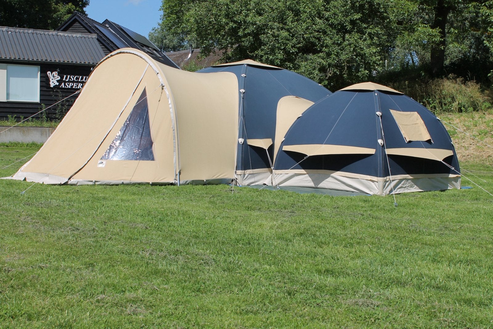Karsten oppompbare tent 350 [koppel] 220 Blauw Family., Ophalen, Zo goed als nieuw, Tot en met 6