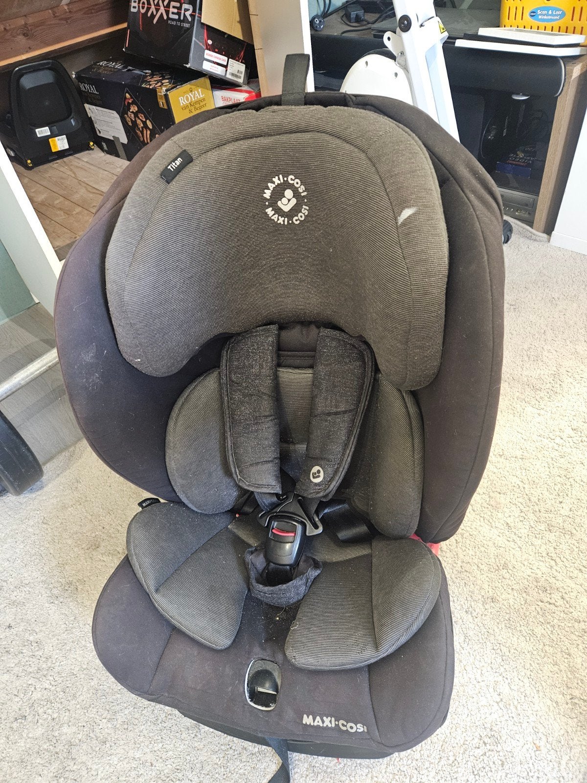 Maxi-Cosi Titan autostoel 9-36 kg met Isofix, Ophalen, Gebruikt, 9 t/m 36 kg, Isofix