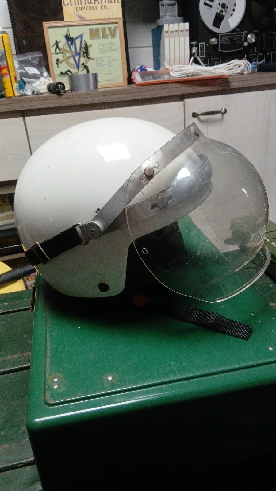 Helm, Ophalen