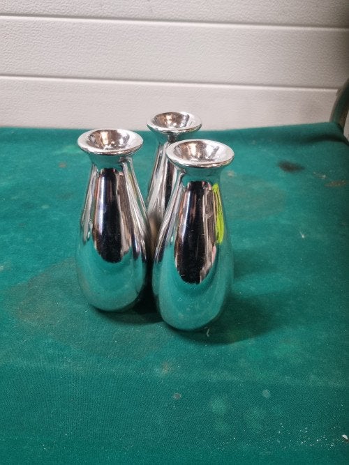 vaasjes zilver kleurig aardewerk, Ophalen of Verzenden