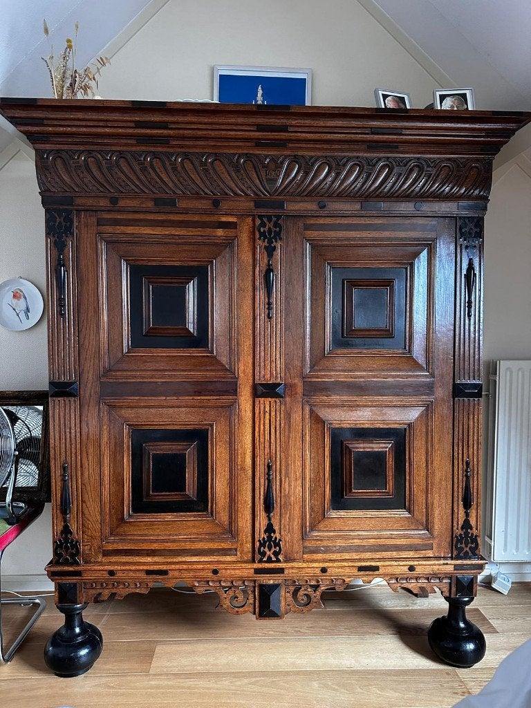 Mooie Twentse Kussenkast uit 1670, Antiek en Kunst, Antiek | Meubels | Kasten, Ophalen
