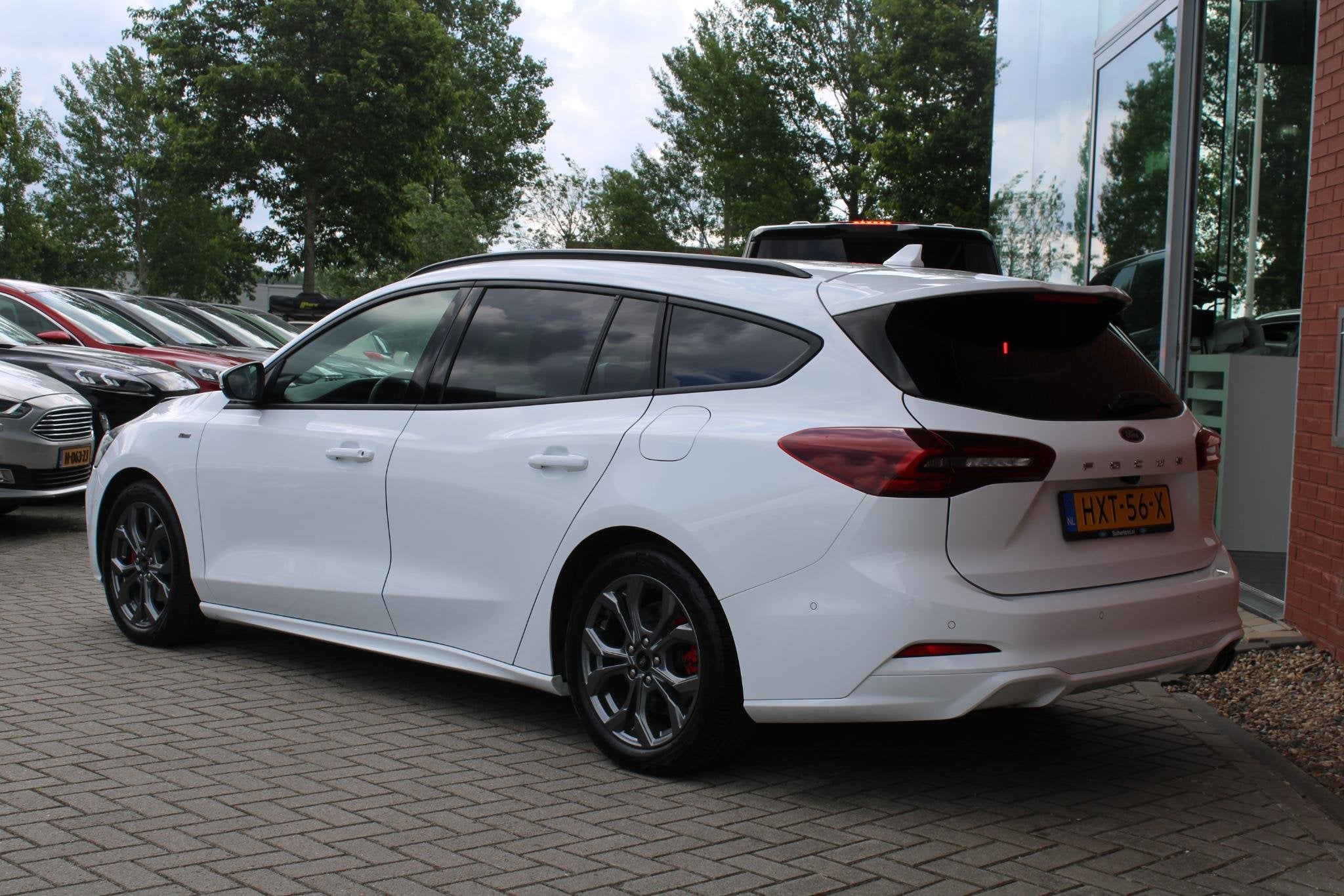 Ford Focus Wagon 1.0 EcoBoost Hybrid ST Line X | Automaat |, Stof, Gebruikt, Wit, Origineel Nederlands