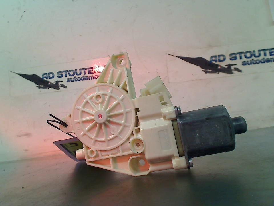 Motor Raammechaniek Rechts Voor A (W176) 2012, Gebruikt, Mercedes-Benz AG, Mercedes-Benz, Mercedesstraße 120, Stuttgart 70372, , Duitsland