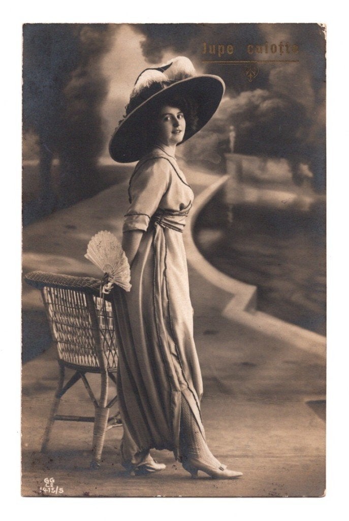 Antieke Fotokaart Type Arlésienne Provençaals Kostuum, Verzamelen, Ophalen of Verzenden, Voor 1920, Gelopen