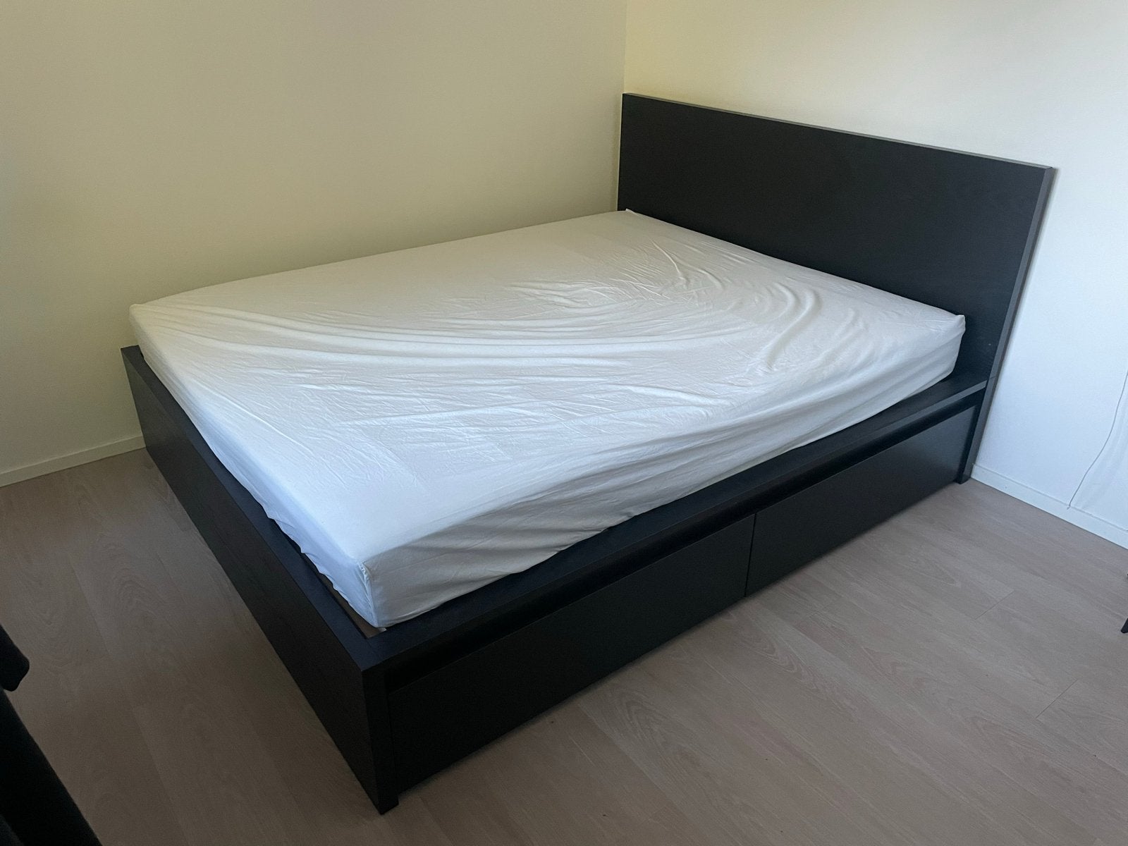 IKEA MALM Bedframe Zwartbruin 160x200 cm met lades, Ophalen, Zwart, Tweepersoons, Zo goed als nieuw