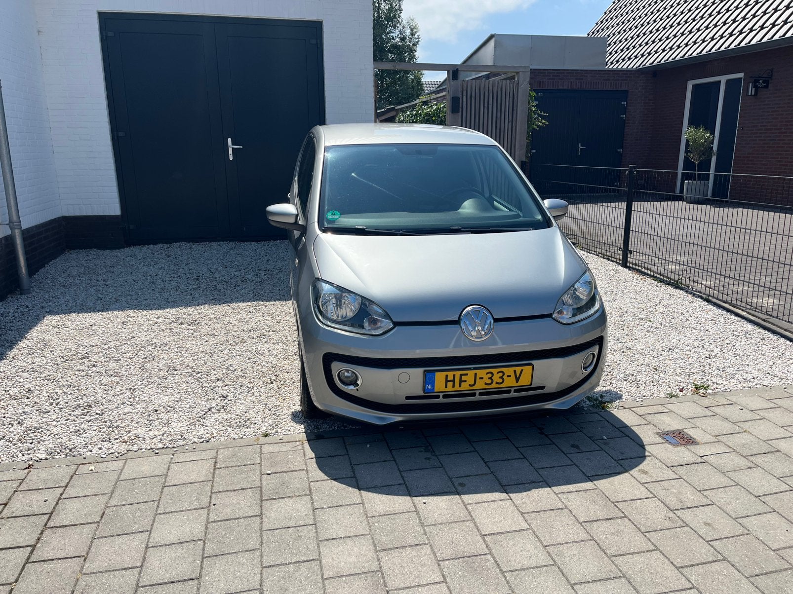 Volkswagen up! 1.0 55KW/75PK 5-DRS 2014 Grijs, Auto's, Volkswagen, Voorwielaandrijving, 74 pk, Up!, 840 kg