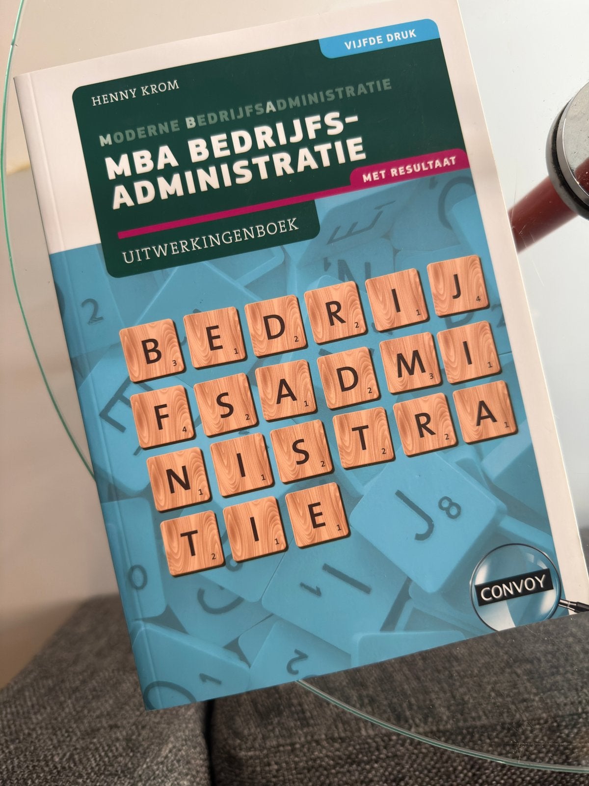 MBA Bedrijfsadministratie met resultaat - Uitwerkingenboek, Ophalen of Verzenden, Zo goed als nieuw