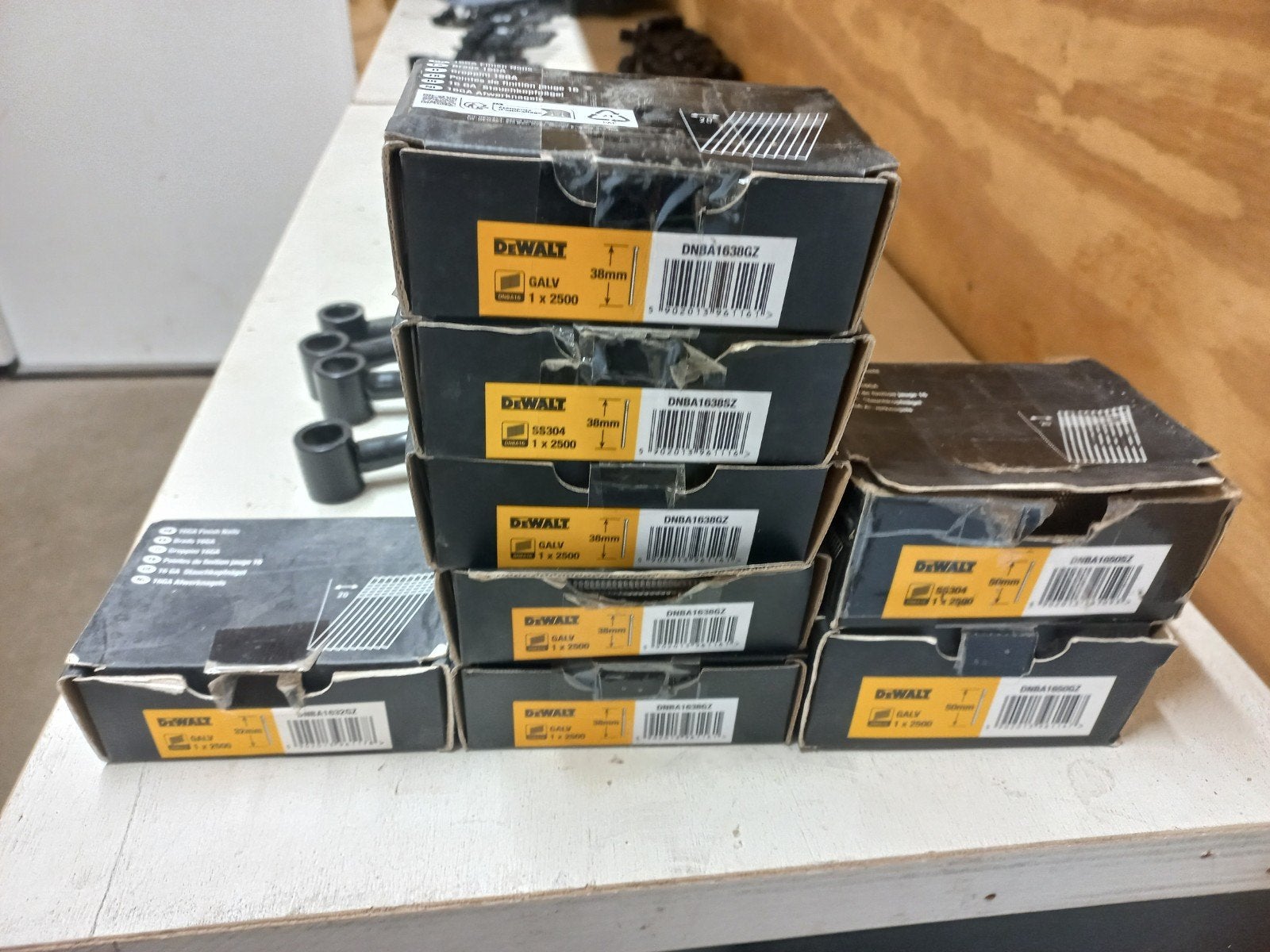 Dewalt afwerkspijkers diverse maten (8 Doosjes), Ophalen of Verzenden, Nieuw