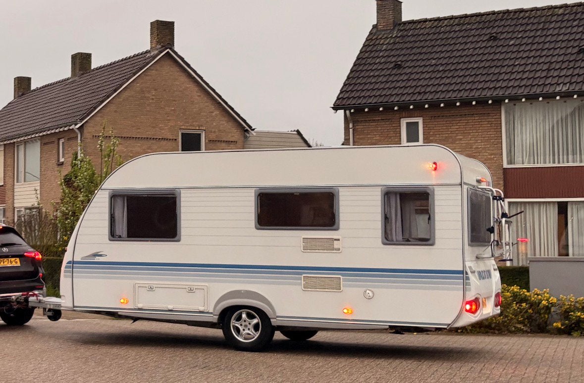 Adria Adora 462 met tent, evt ruilen tegen bedrijfsbus., Caravans en Kamperen, Rondzit, Particulier, Adria, Tot en met 4