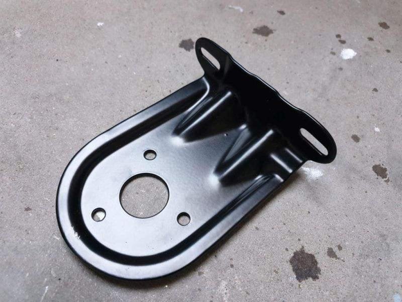 Porsche 924 / 944 lager beugel verlichting, Ophalen, Gereviseerd, Porsche