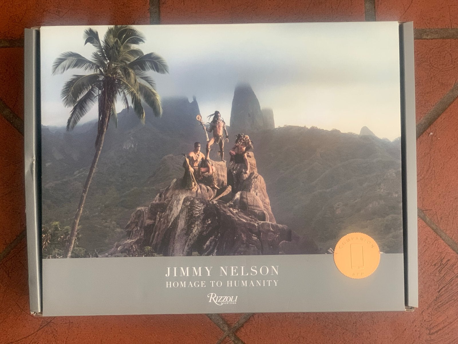 Gesigneerd: Jimmy Nelson - Homage to Humanity (Boek), Boeken, Ophalen of Verzenden, Nieuw, Fotografie algemeen