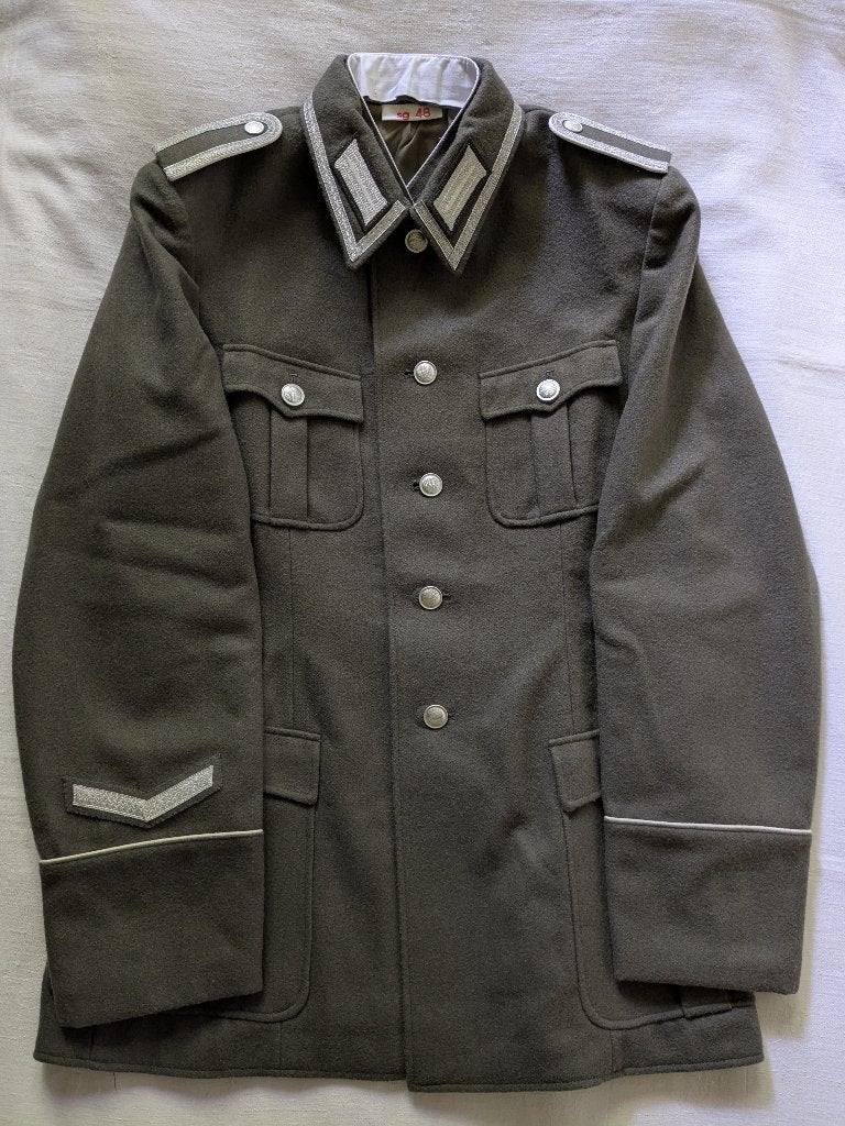 Compleet NVA DDR dienst uniform onderofficier jas broek pet, Ophalen of Verzenden, Landmacht, Duitsland, Kleding of Schoenen