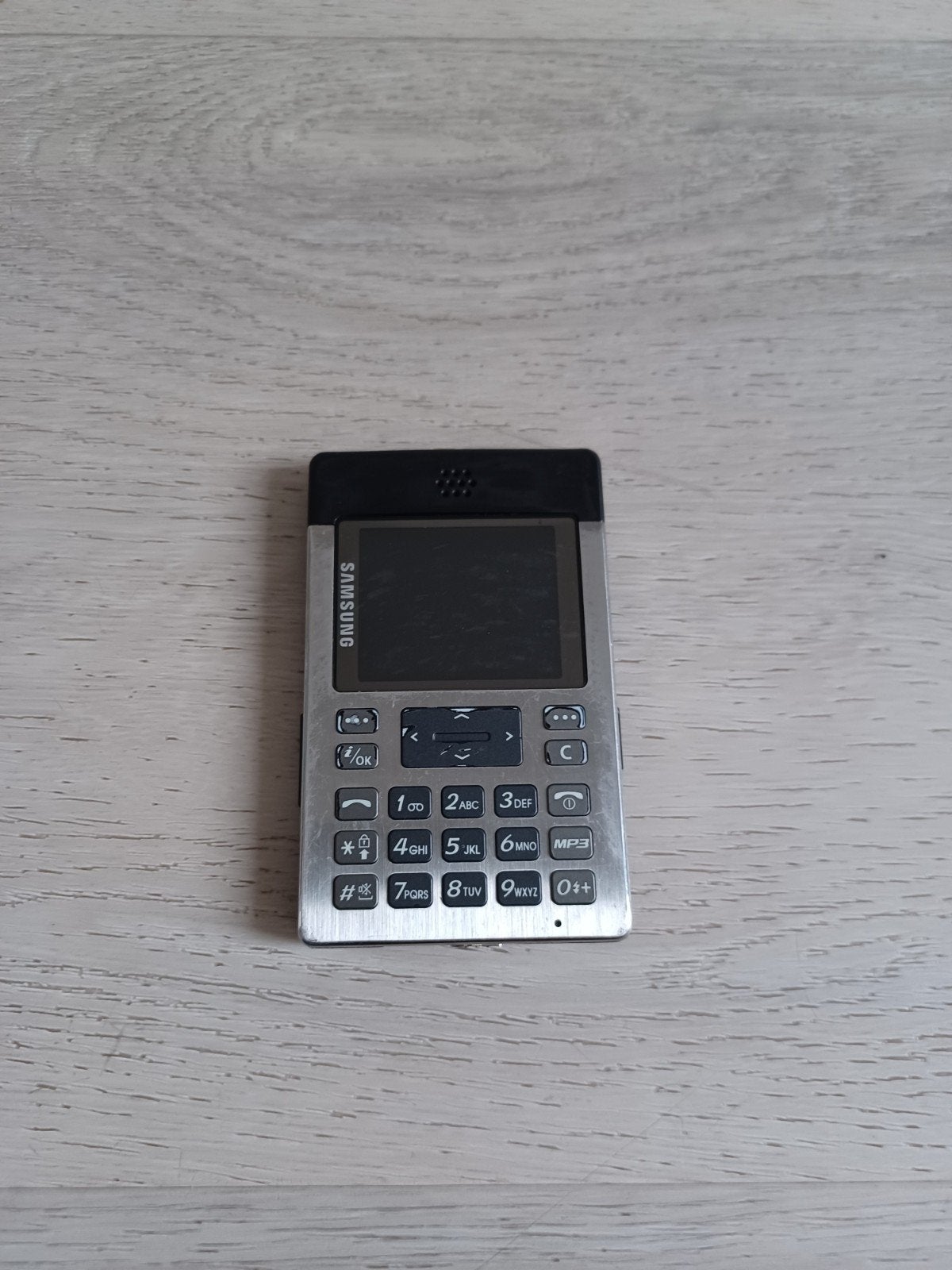 zeldzame Samsung P300 creditcard phone, Telecommunicatie, Ophalen of Verzenden, Nieuw, Zwart