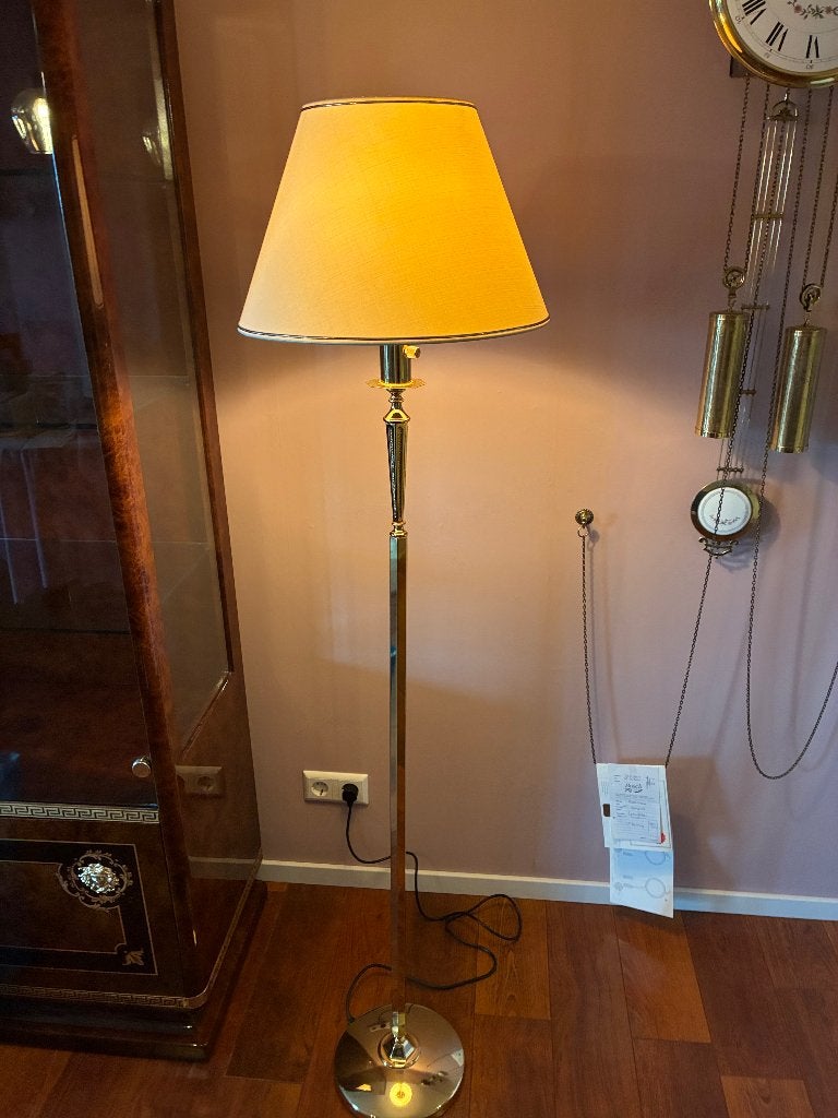 Staande schemerlamp  messing erg mooi!, Ophalen of Verzenden, Zo goed als nieuw, Metaal, 150 tot 200 cm