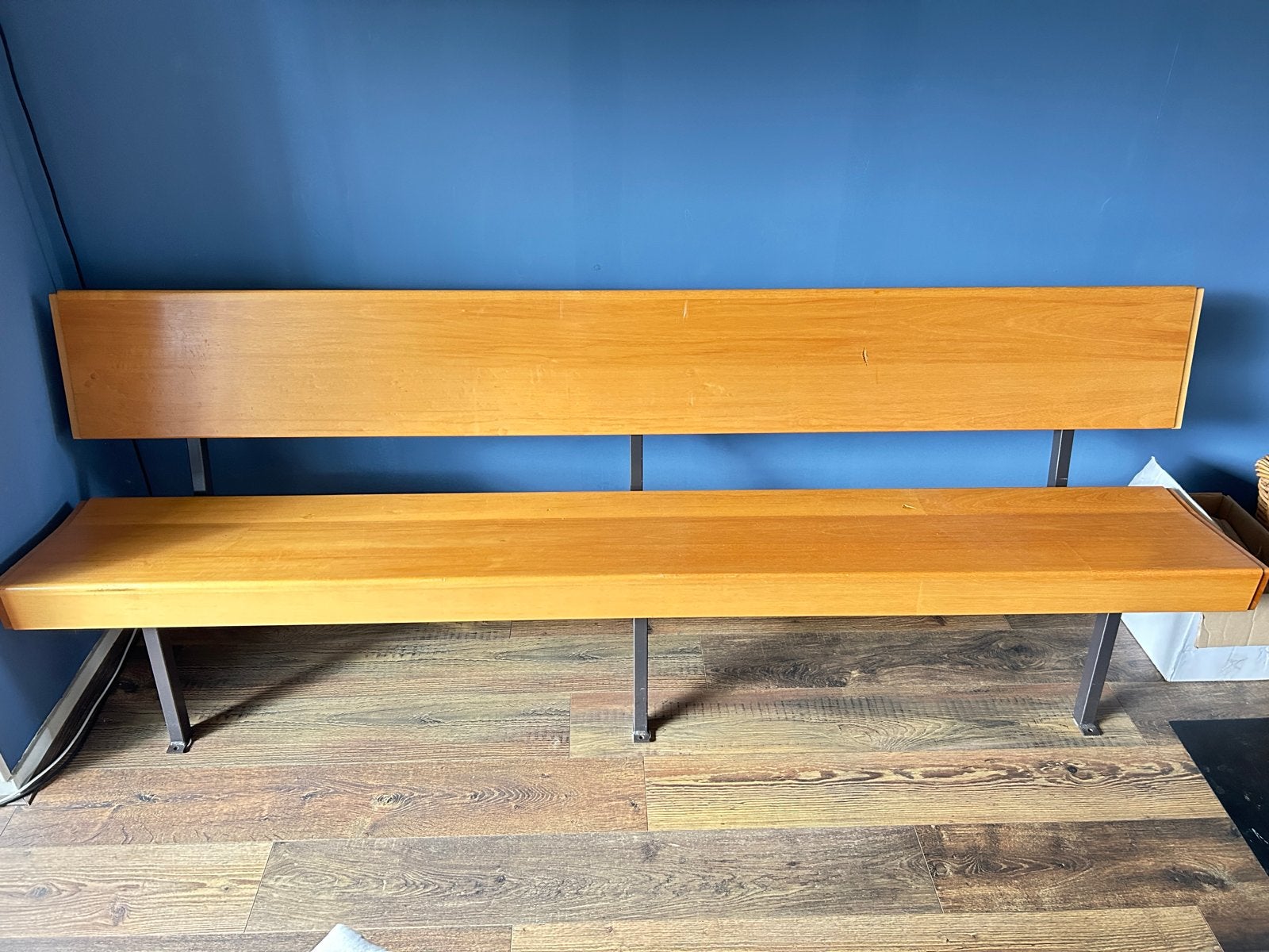 Moderne kerkbank 250cm lang, Huis en Inrichting, Ophalen, 250 tot 300 cm, Gebruikt, Minder dan 75 cm