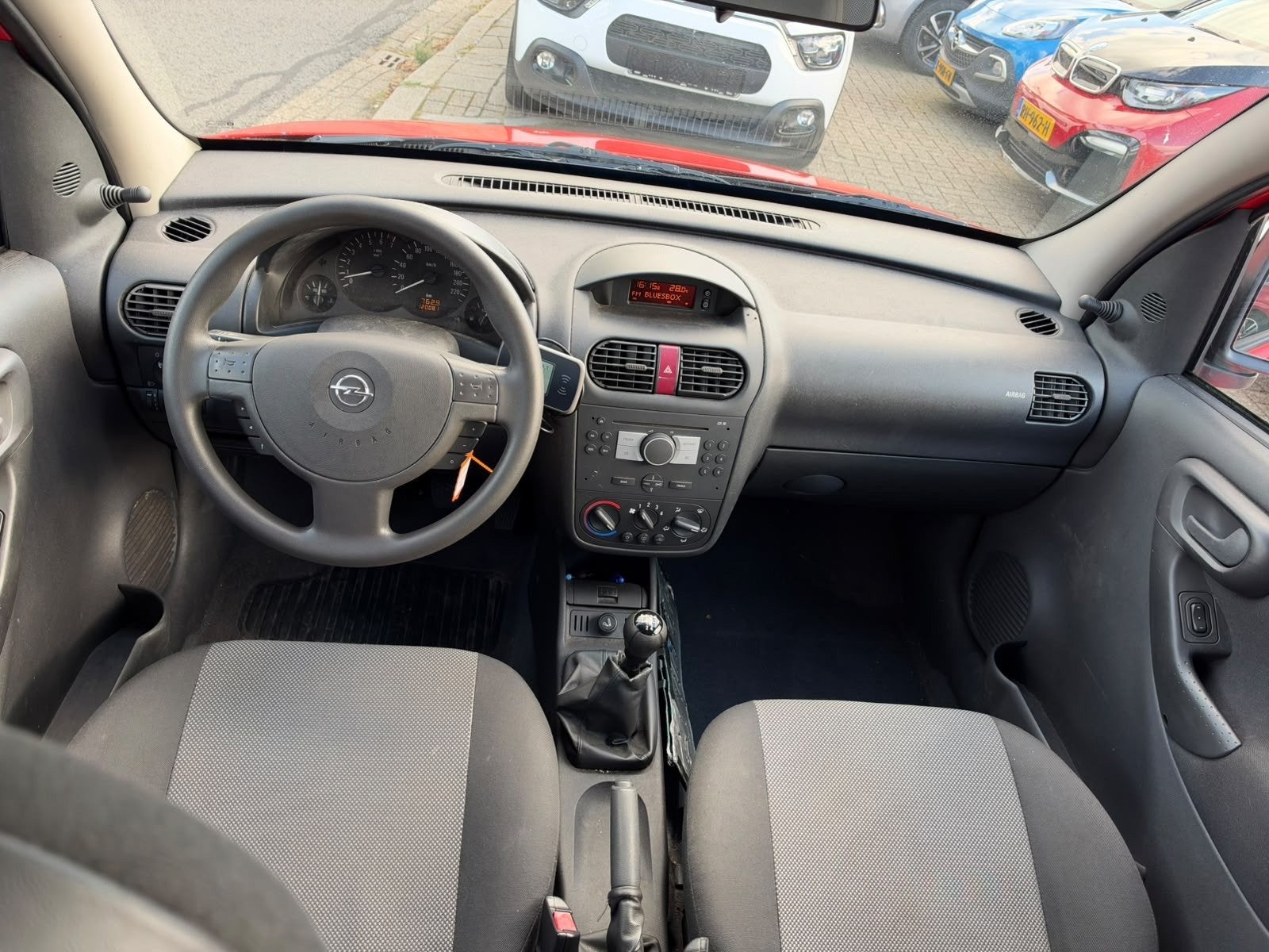 Opel Tour 1.4-16V Enjoy, Airco, NAP NL Auto, APK 09-2027 Dea, Auto's, Voorwielaandrijving, Dealer onderhouden, Stof, Gebruikt