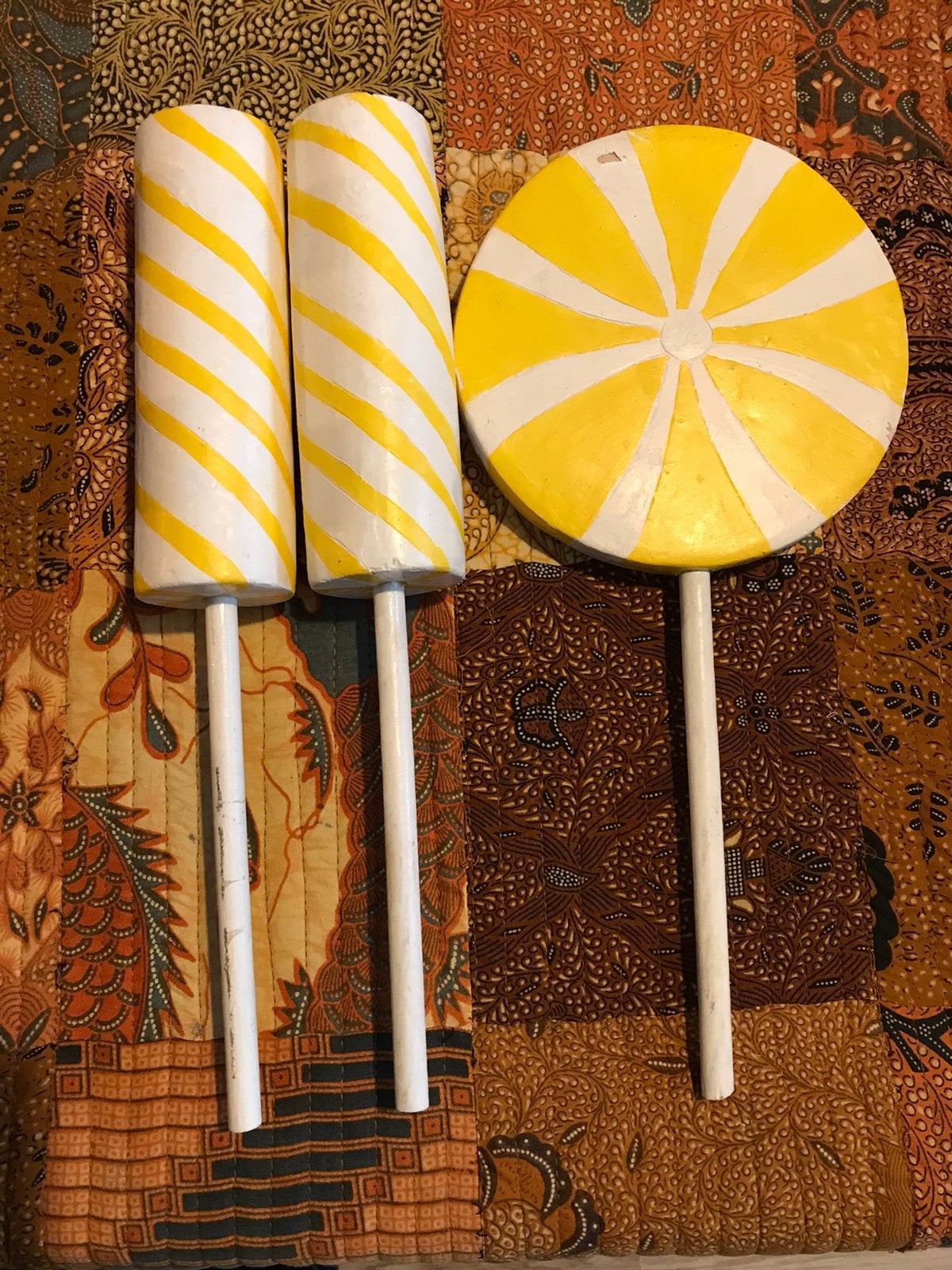 Kerst Sint decoratie lollies geel wit candy, Diversen, Ophalen of Verzenden, Gebruikt