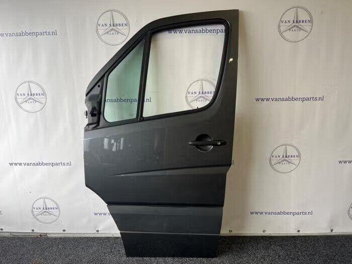 Portier 2Deurs links van een Mercedes Sprinter (7759), Ophalen of Verzenden, Gebruikt, Deur