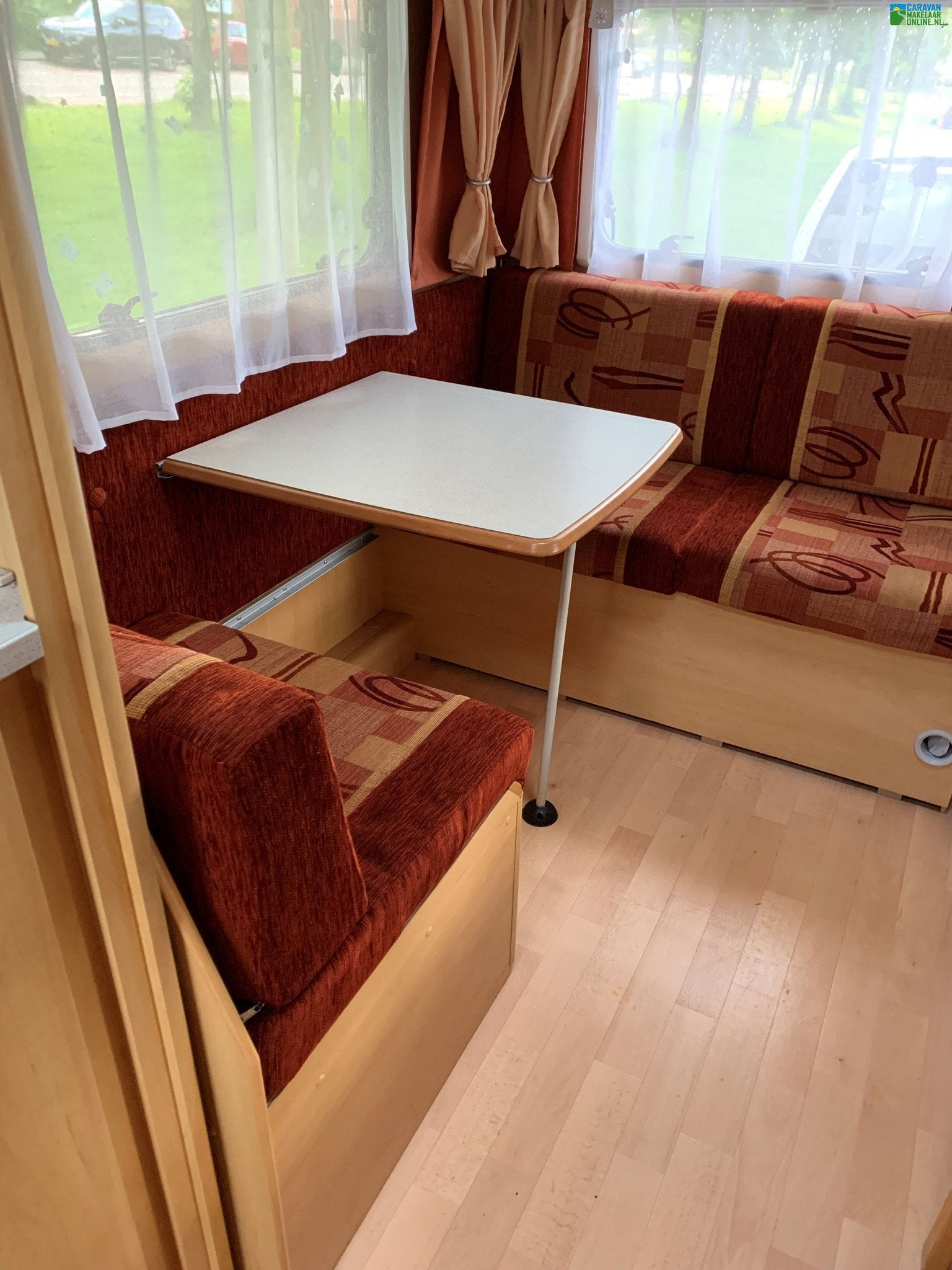 Foto 23 van Dethleffs Camper 510 TK Mover Cassette luifel Stapelbed etc.