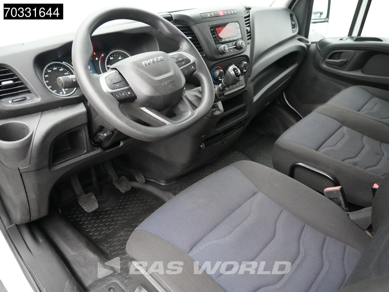 Iveco Daily 35S14 L2H2 Airco Cruise 3500kg trekgewicht Euro6, Stof, Gebruikt, Euro 6, Iveco