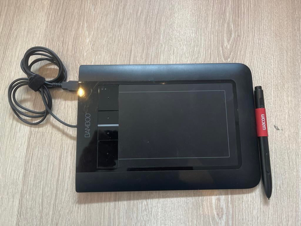 Wacom Bamboo Tekentablet met Pen - Gebruikt, Ophalen of Verzenden, Multi-touch, Gebruikt, Bedraad