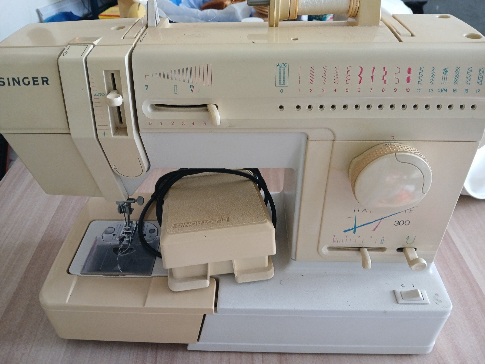 Singer Naaimachine HA 300 - Gebruikt, Ophalen of Verzenden, Gebruikt, Naaimachine, Singer