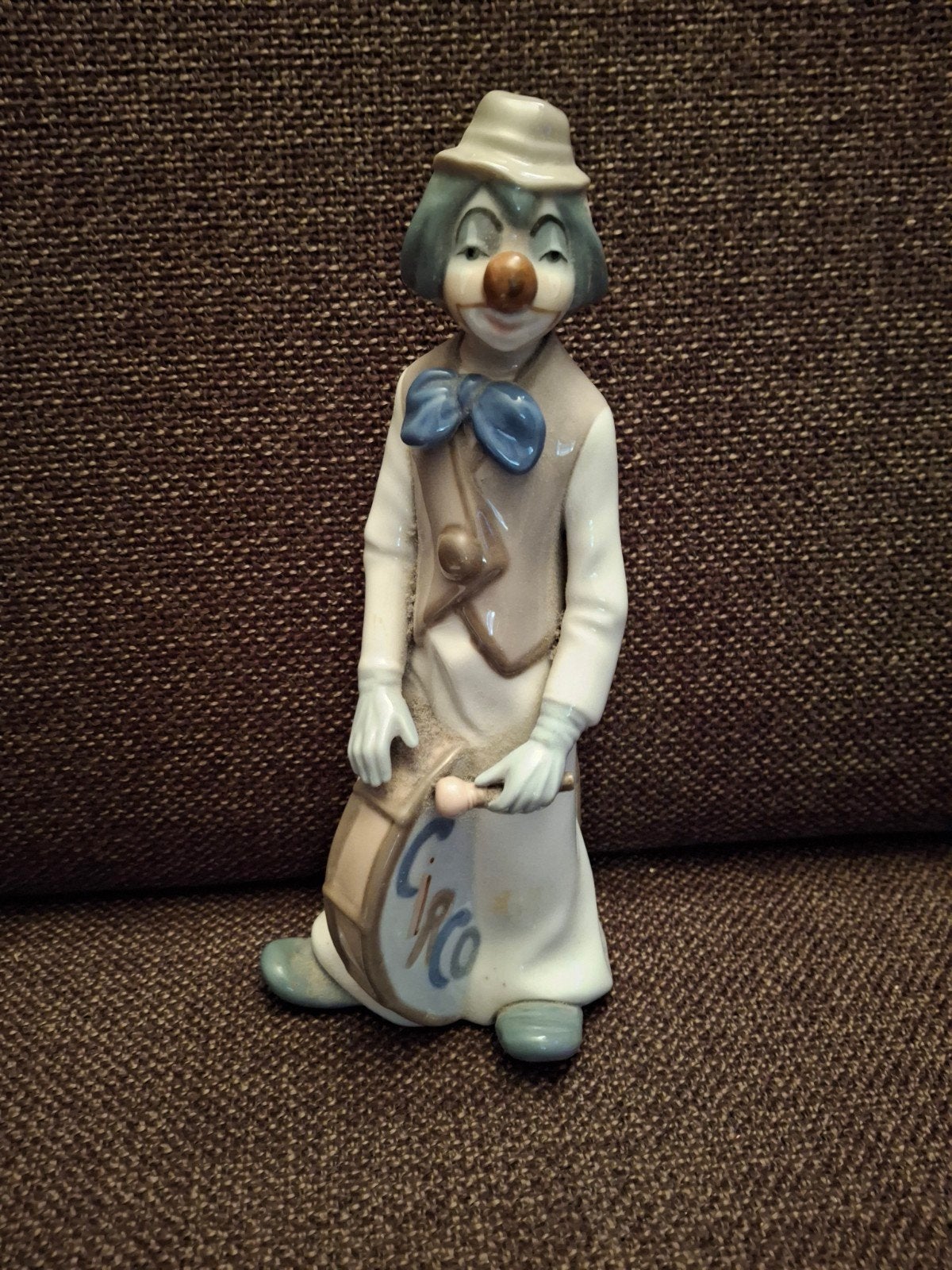 Beeld Clown met trommel circus thema, Casades, Verzamelen, Beelden en Beeldjes, Ophalen of Verzenden, Zo goed als nieuw