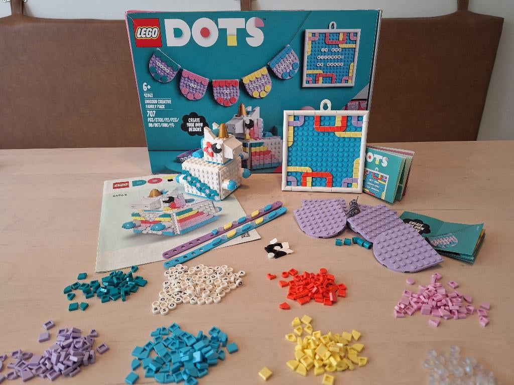 Lego Dots 41962 Unicorn Creative Family Pack, Ophalen of Verzenden, Zo goed als nieuw, Complete set, Lego
