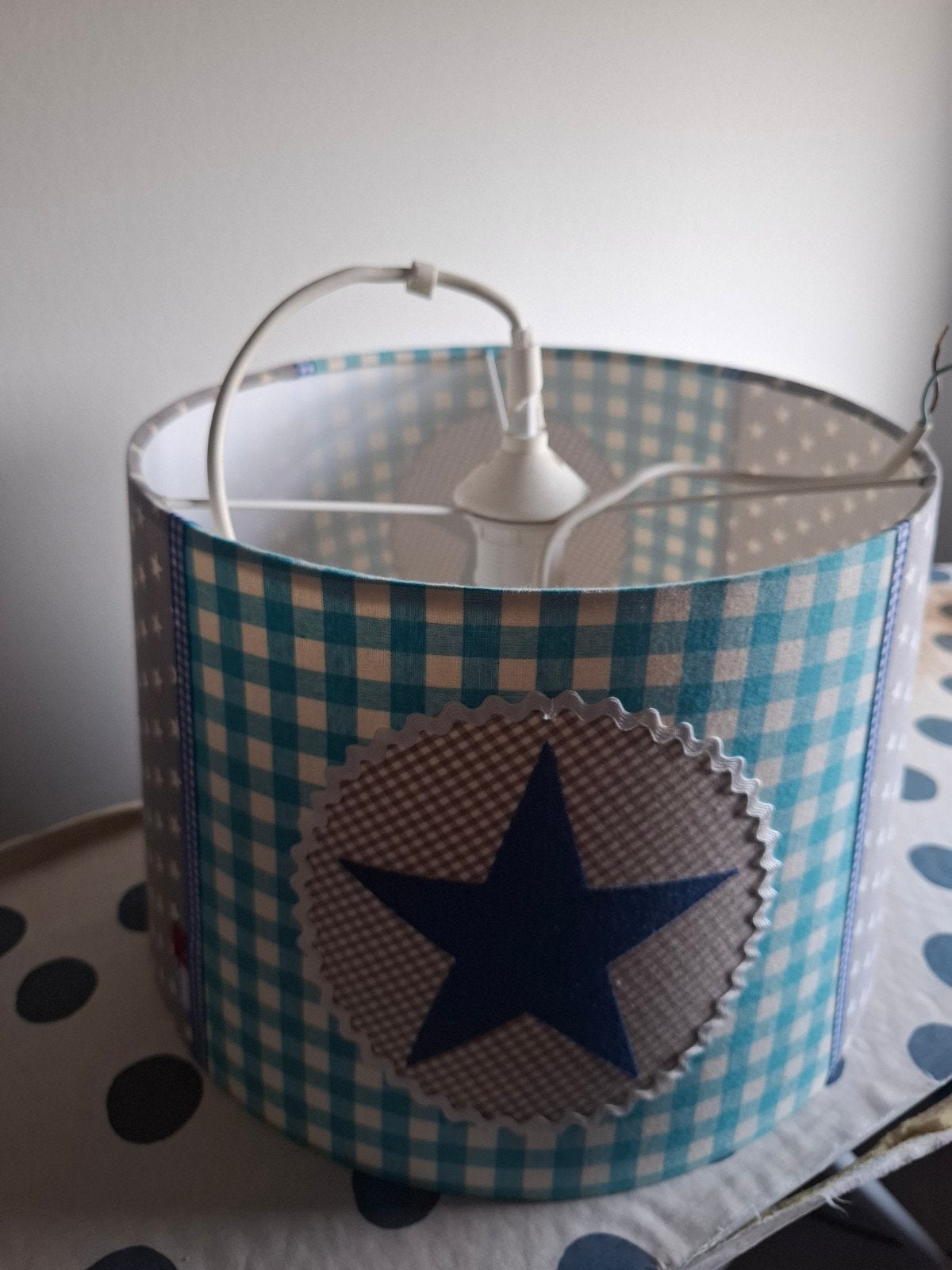 Leuke babykamer lampenkap met sterren en ruitjespatroon, Gebruikt, Meerkleurig, Rond, Textiel