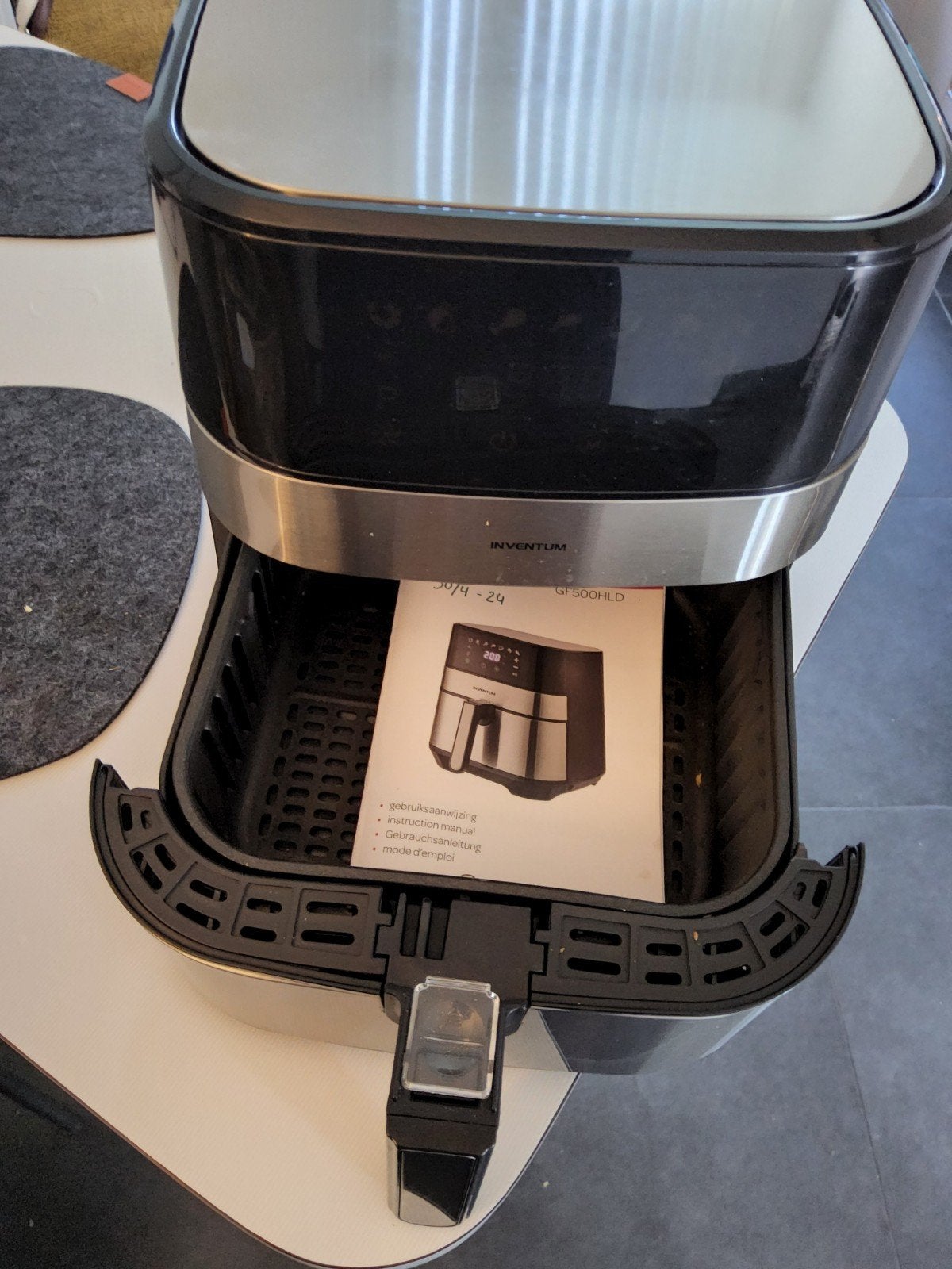 Foto 3 van Inventum Airfryer GF500HLD - 1700w Z.g.a.n incl gratis eierk