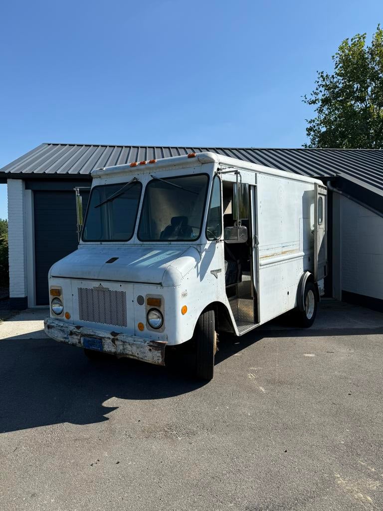 Chevrolet Stepvan p30 Grumann Kurbmaster, Auto's, Chevrolet, Achterwielaandrijving, Overige carrosserieën, Wit, Handgeschakeld