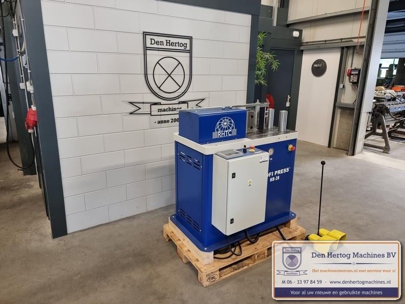 strippenbuiger 28 ton hydraulisch touchscreen compact 400V, Doe-het-zelf en Verbouw, Gereedschap | Overige machines, Ophalen, Nieuw