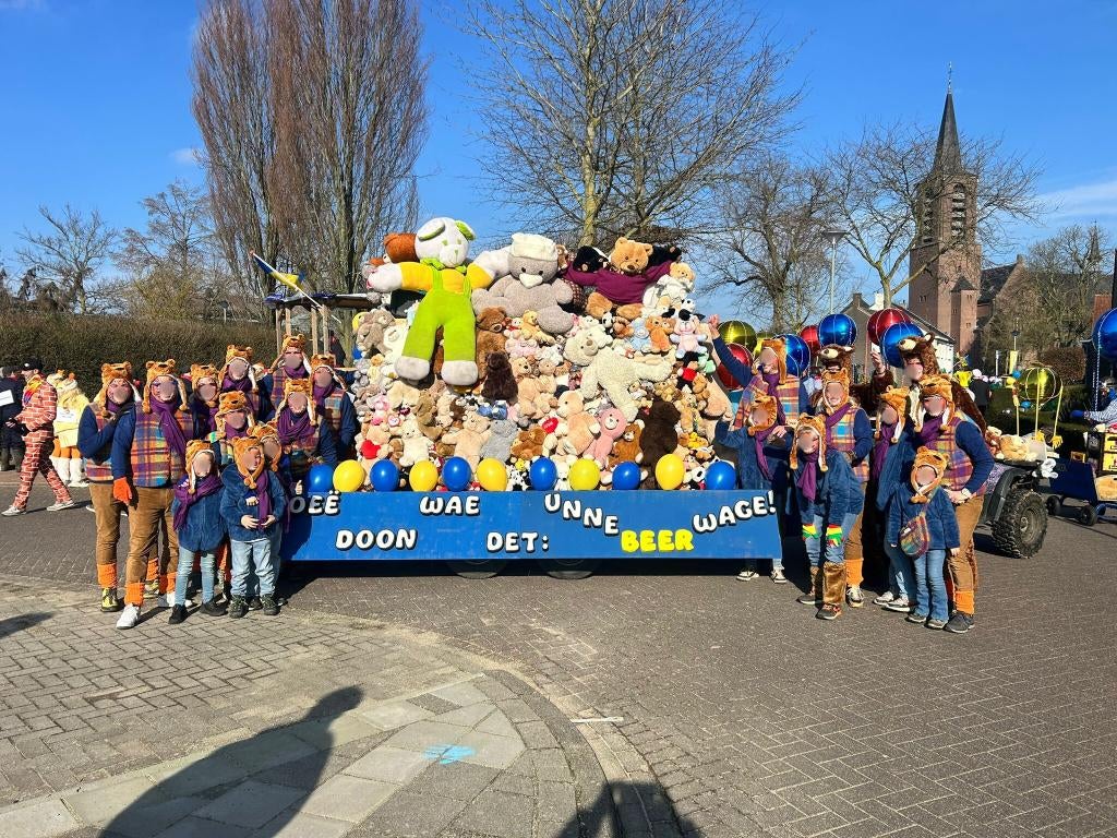 Loopgroep carnaval, beren carnavalspakken, Ophalen of Verzenden, Zo goed als nieuw, Carnaval, Kleding