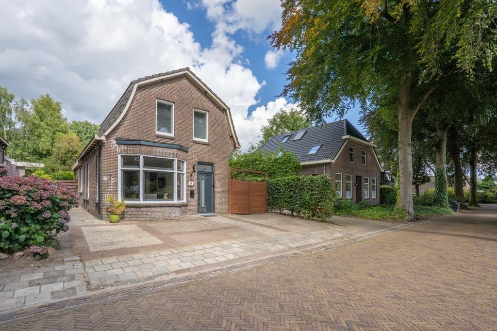 GrootVrijstaand zadeldakhuis/hartje Dalen-Drenthe 1e locatie, Huizen en Kamers, Huizen te koop, 500 tot 1000 m², Vrijstaande woning