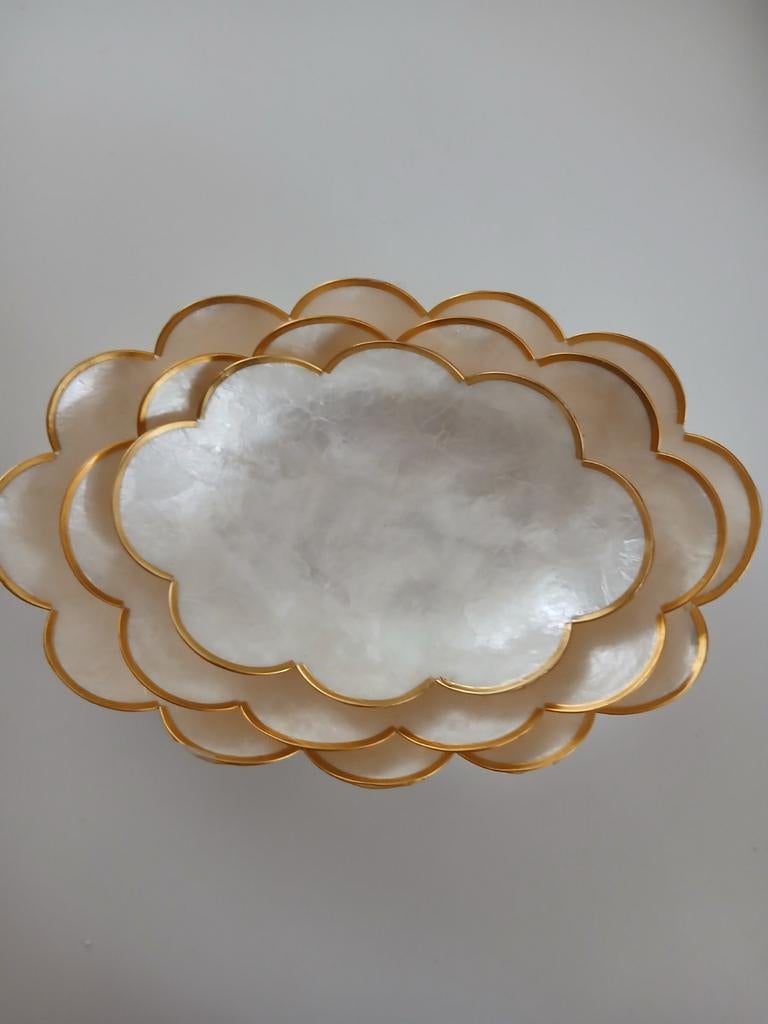 Capiz schelpen schalen set ..grootste is 30cm 1koop 28€, Ophalen