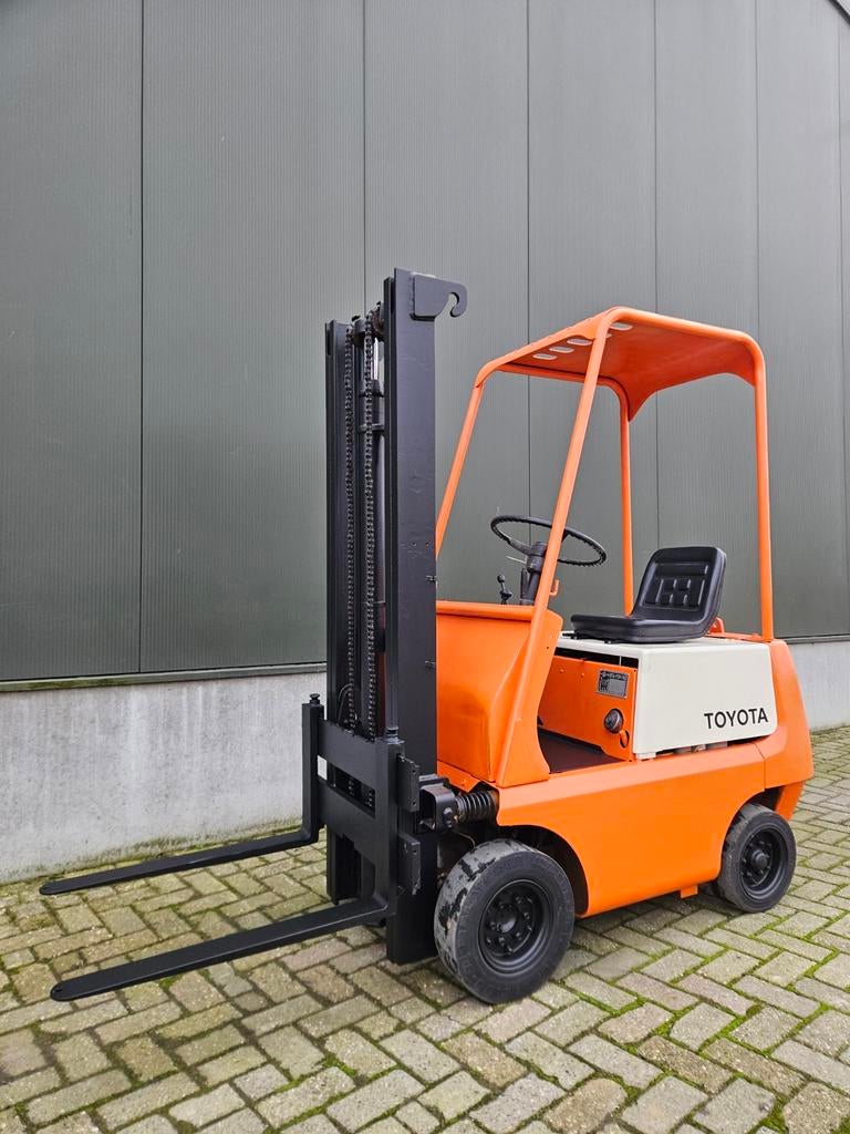 Toyota FG9 benzine 900kg heftruck 3mtr., Zakelijke goederen, Machines en Bouw | Heftrucks en Intern transport, Benzine, Tot 1000 kg