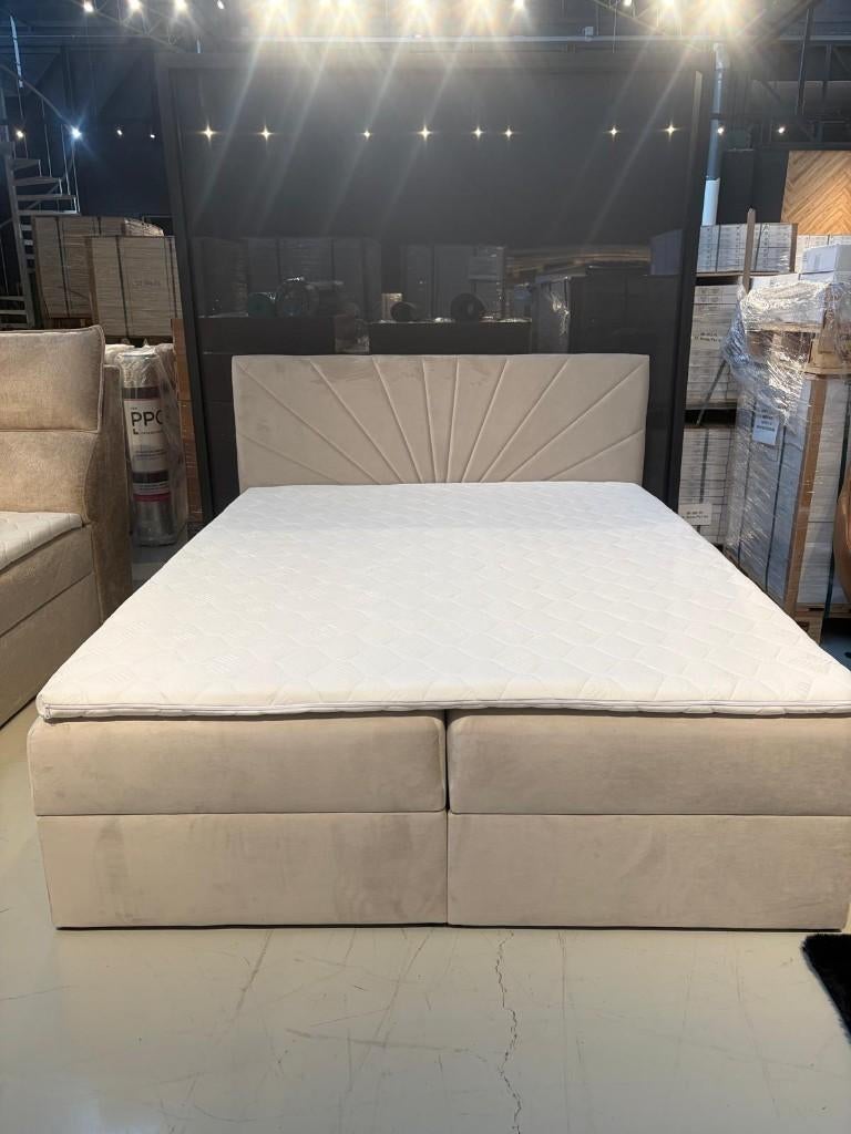 Showmodel velvet boxspring met opbergruimte + gratis topper, Info@trendvortex.com, Velvet, lux, modern, Ophalen of Verzenden, Grijs