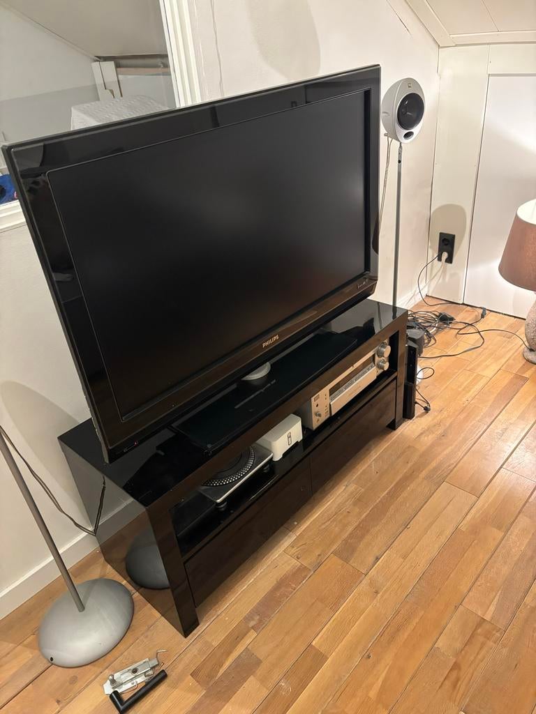 Philips TV + tv kastje, Ophalen, 100 cm of meer, 50 Hz, Philips