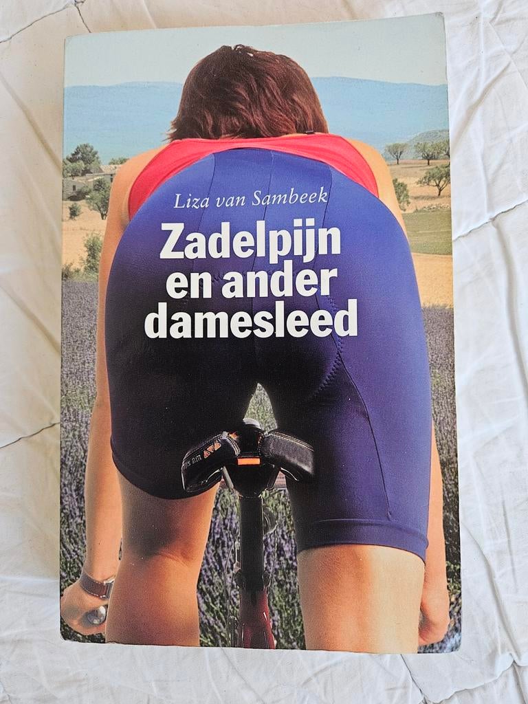 L. van Sambeek - Zadelpijn en ander damesleed, Ophalen of Verzenden, Gelezen, L. van Sambeek