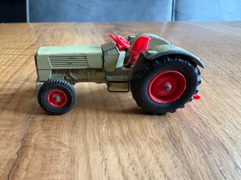 Siku V287 Hanomag Zugschlepper Robust 900, Ophalen of Verzenden, Gebruikt, Hijskraan, Tractor of Landbouw, SIKU