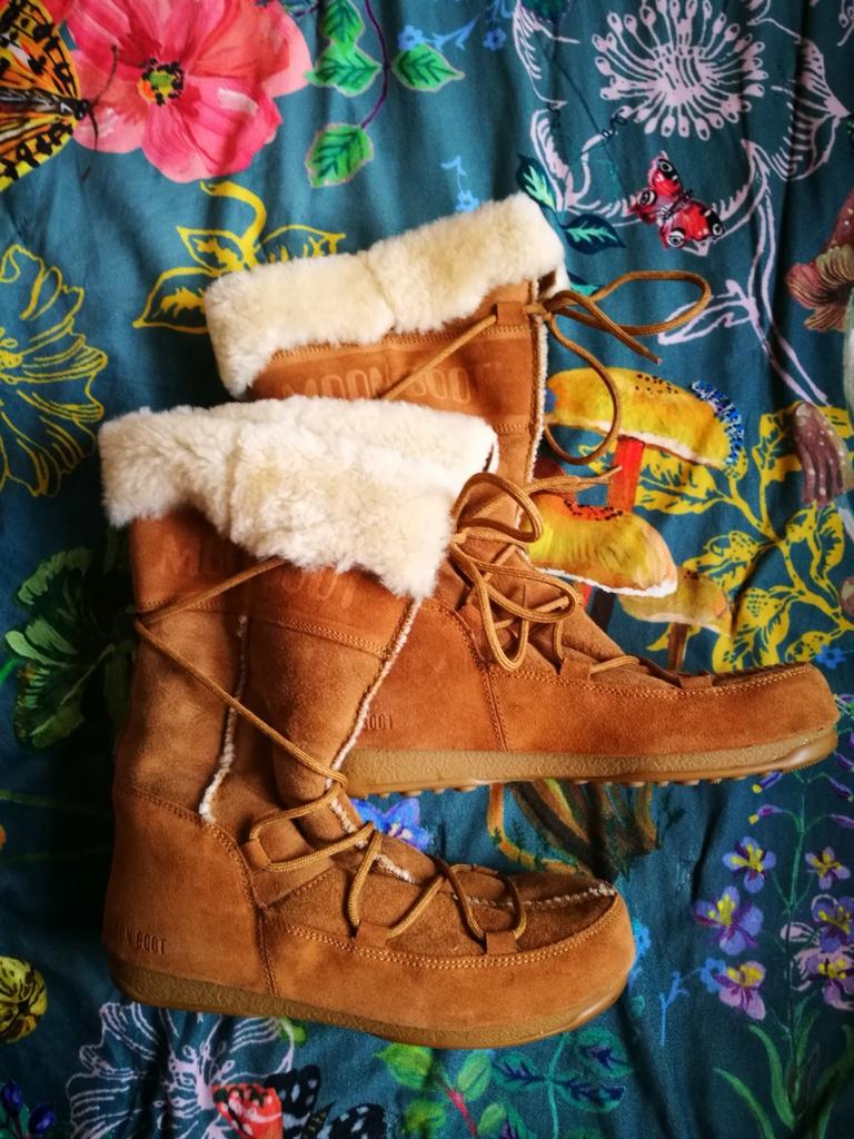 Cognacbruine Moon Boot winterlaarzen suede schapenvacht, 41, Kleding | Dames, Schoenen, Zo goed als nieuw, Snowboots, Bruin, Ophalen of Verzenden