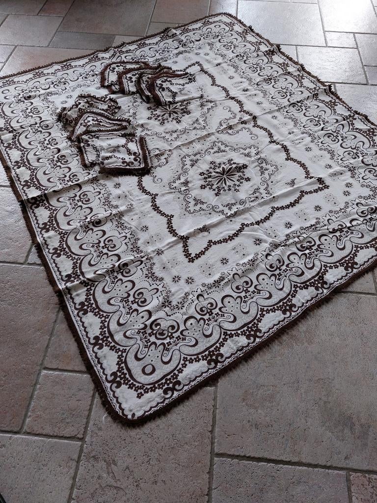 Spaans tafelkleed met 8 servetten, Ophalen of Verzenden, Gebruikt, Rechthoek, Binnen