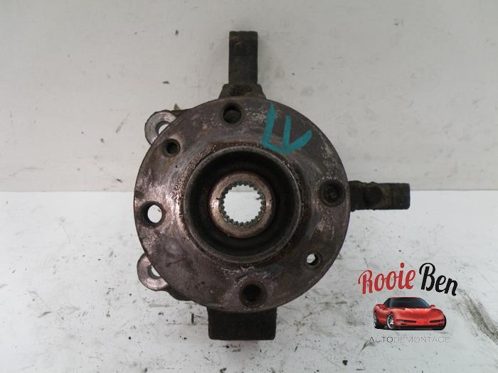 Fusee links-voor van een Renault Clio, Auto-onderdelen, Gebruikt, -, Renault, -