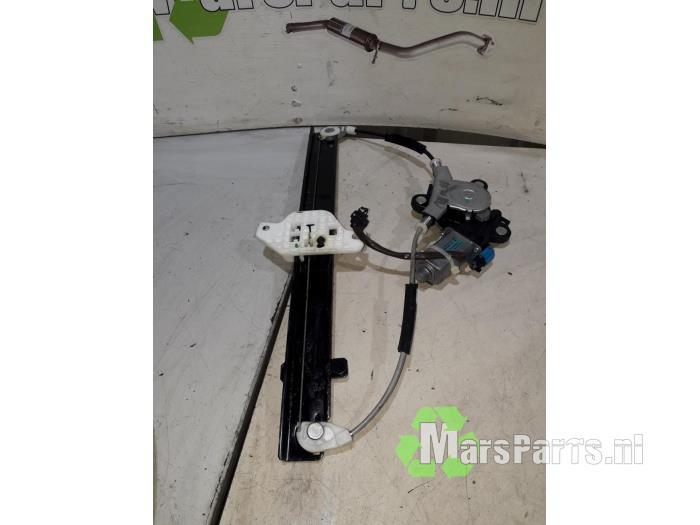 Ruitmechaniek 4Deurs rechts-voor van een Chevrolet Spark, Gebruikt, -, Ophalen of Verzenden, -