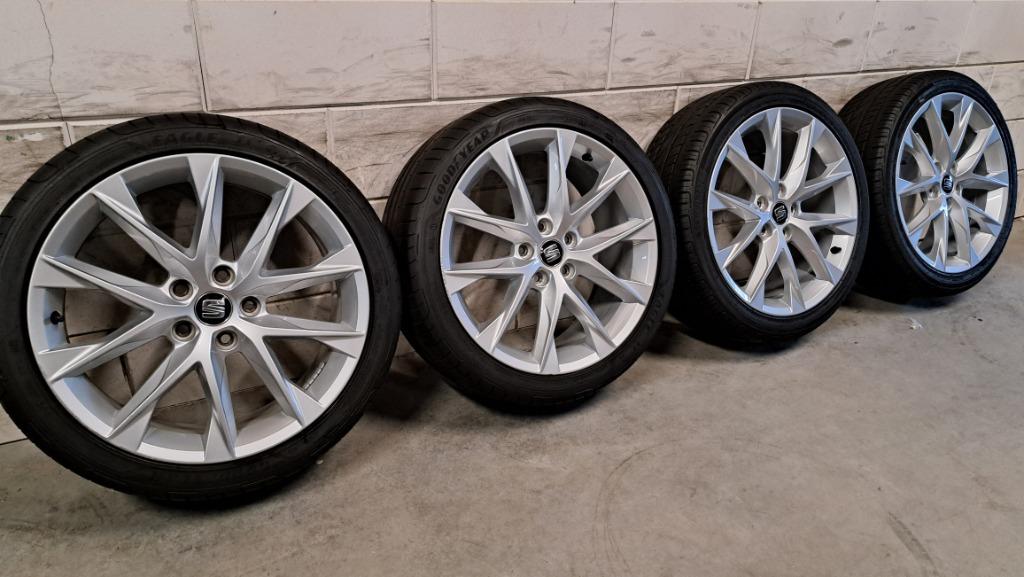 Lichtmetalen velgen Golf Caddy Jetta Leon Octavia 225/40/18, 18 inch, Gebruikt, Banden en Velgen, Ophalen of Verzenden