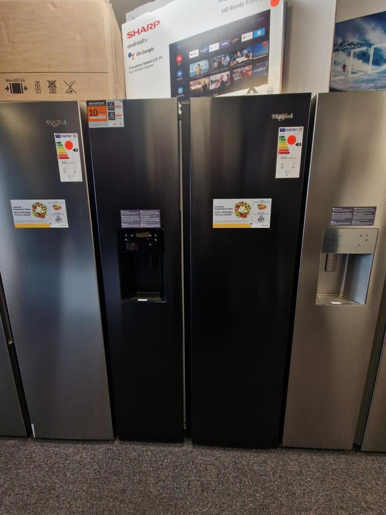 Whirlpool Amerikaanse Koelkast - No Frost, Zwart, Ophalen, 200 liter of meer, 60 cm of meer, Met aparte vriezer