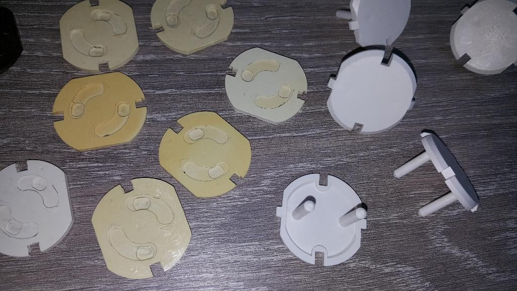 Stopcontact kinderbeveiliging beveiliging wcd 17 stuks, Ophalen of Verzenden, Stopcontact